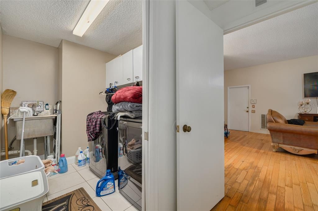 : $500,000 (4 beds, 2 baths, 2470 Square Feet)