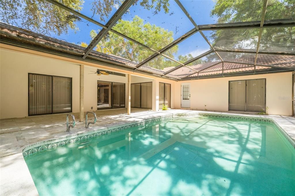 : $500,000 (4 beds, 2 baths, 2470 Square Feet)