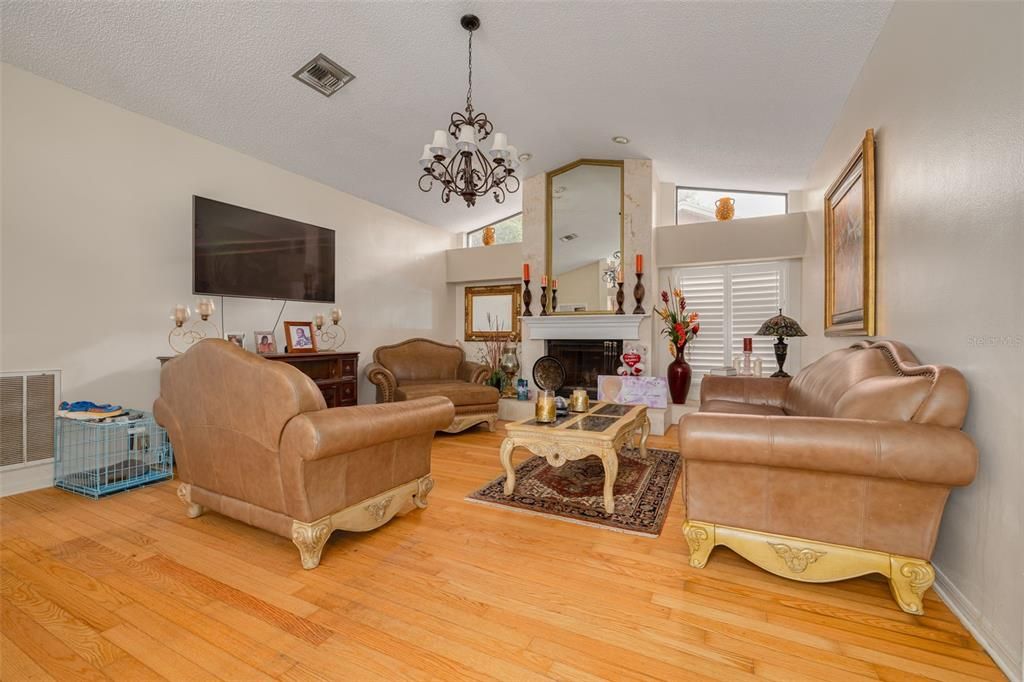 : $500,000 (4 beds, 2 baths, 2470 Square Feet)