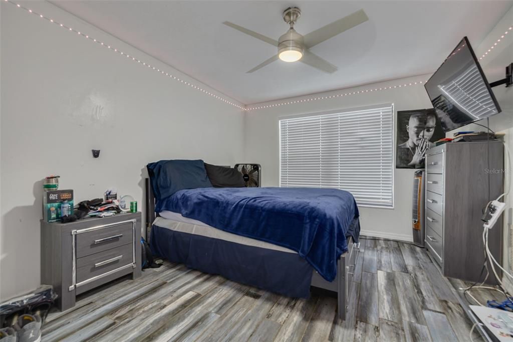 : $500,000 (4 beds, 2 baths, 2470 Square Feet)