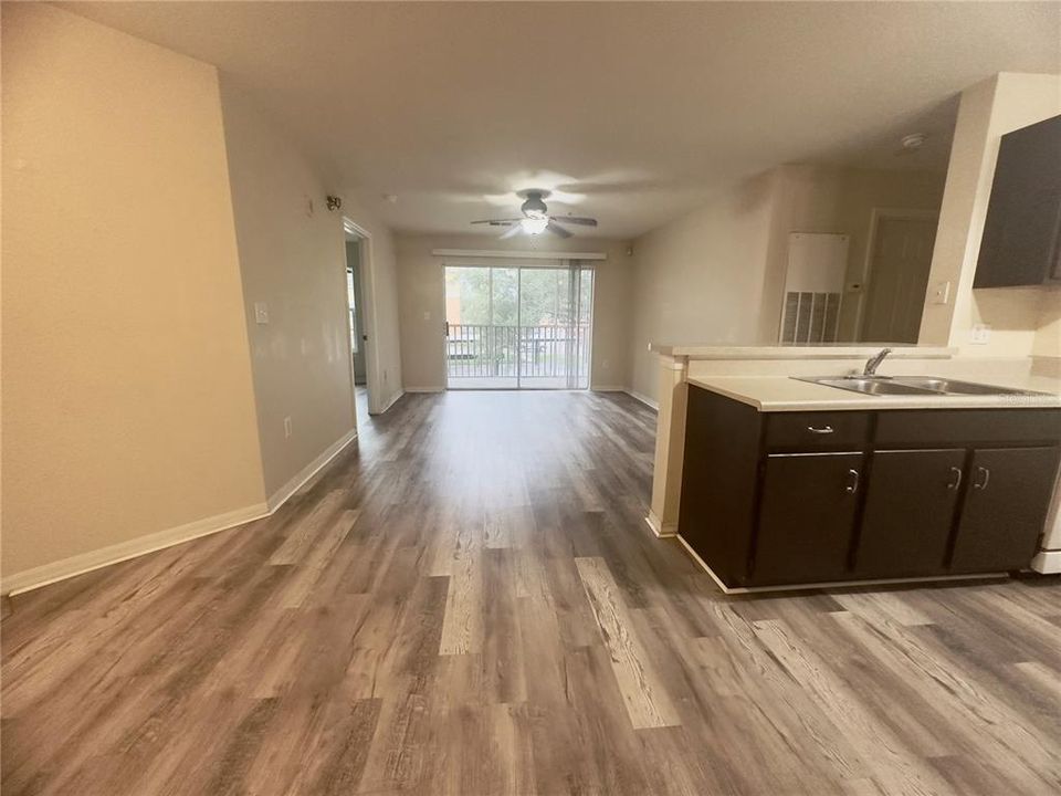 For Rent: $1,750 (2 beds, 2 baths, 1004 Square Feet)