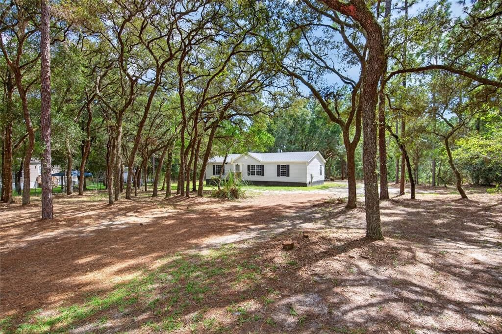Active With Contract: $199,900 (3 beds, 2 baths, 1152 Square Feet)