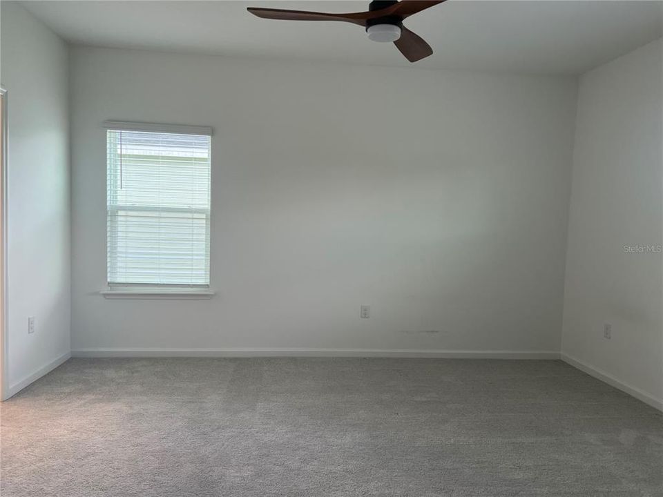 For Rent: $2,095 (4 beds, 3 baths, 2039 Square Feet)