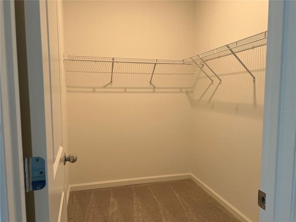 For Rent: $2,095 (4 beds, 3 baths, 2039 Square Feet)