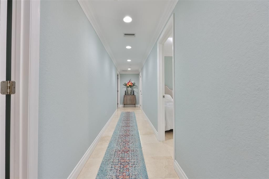En Venta: $1,400,000 (3 camas, 3 baños, 2247 Pies cuadrados)