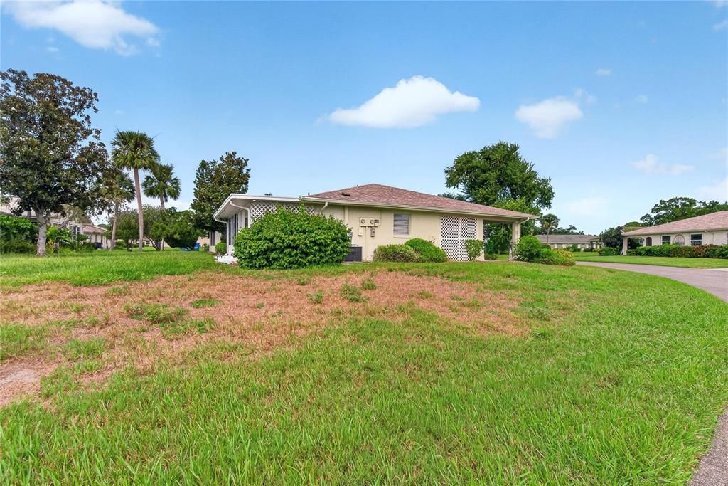 For Sale: $130,000 (2 beds, 2 baths, 1149 Square Feet)
