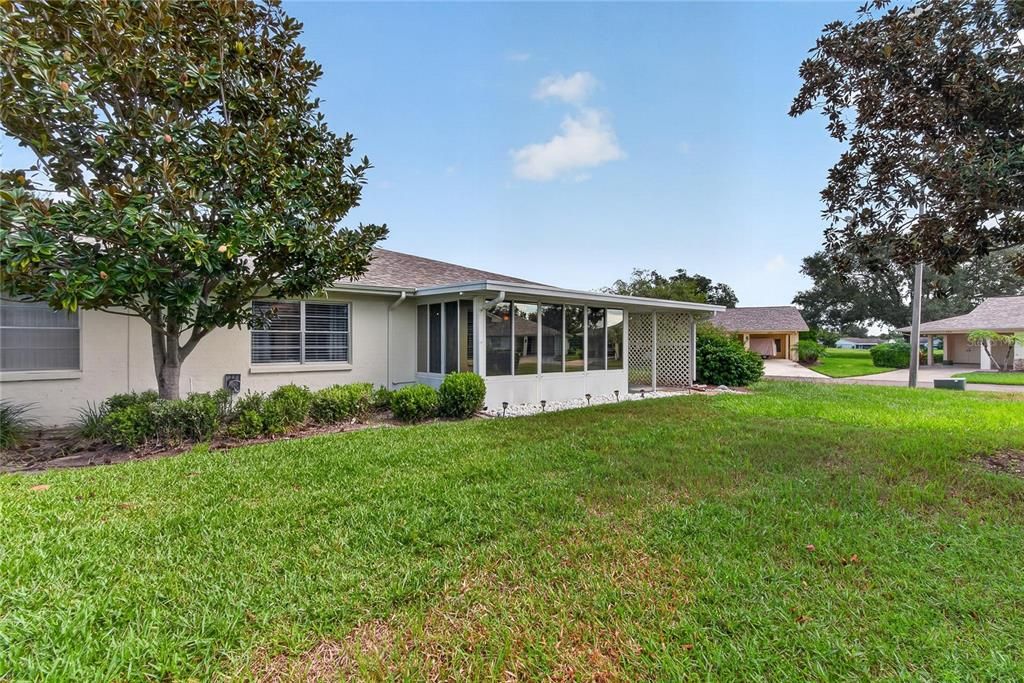 For Sale: $130,000 (2 beds, 2 baths, 1149 Square Feet)