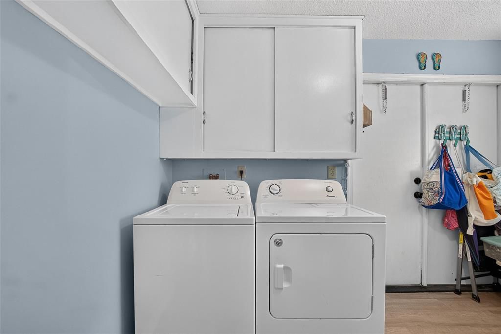 For Sale: $130,000 (2 beds, 2 baths, 1149 Square Feet)