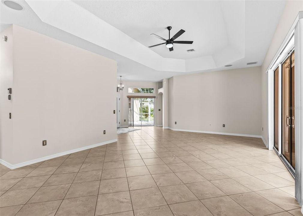 For Sale: $749,000 (3 beds, 4 baths, 2317 Square Feet)