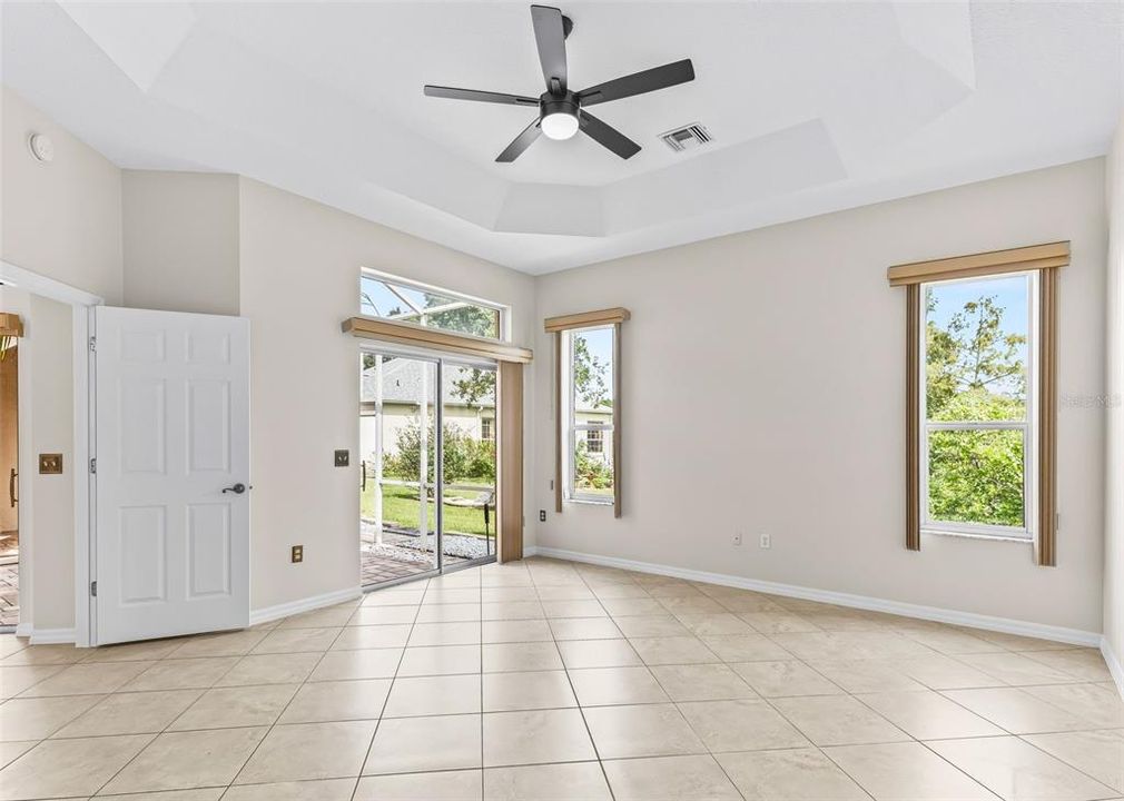 For Sale: $749,000 (3 beds, 4 baths, 2317 Square Feet)