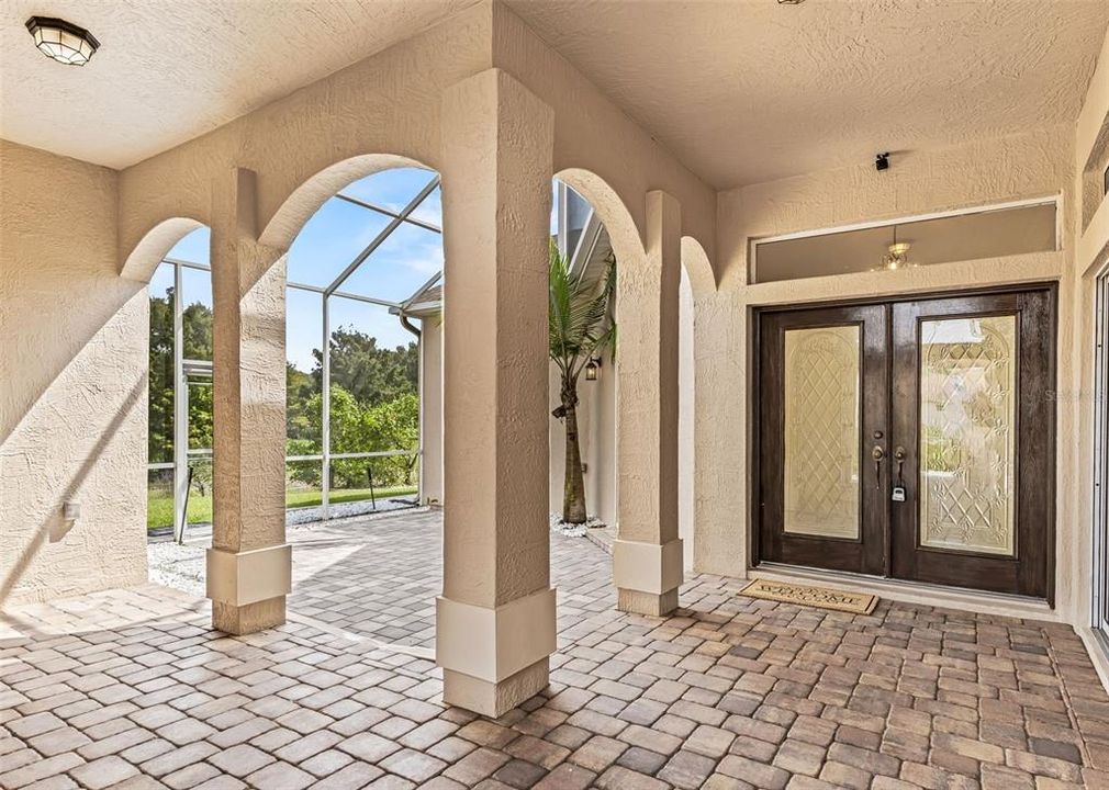 For Sale: $749,000 (3 beds, 4 baths, 2317 Square Feet)