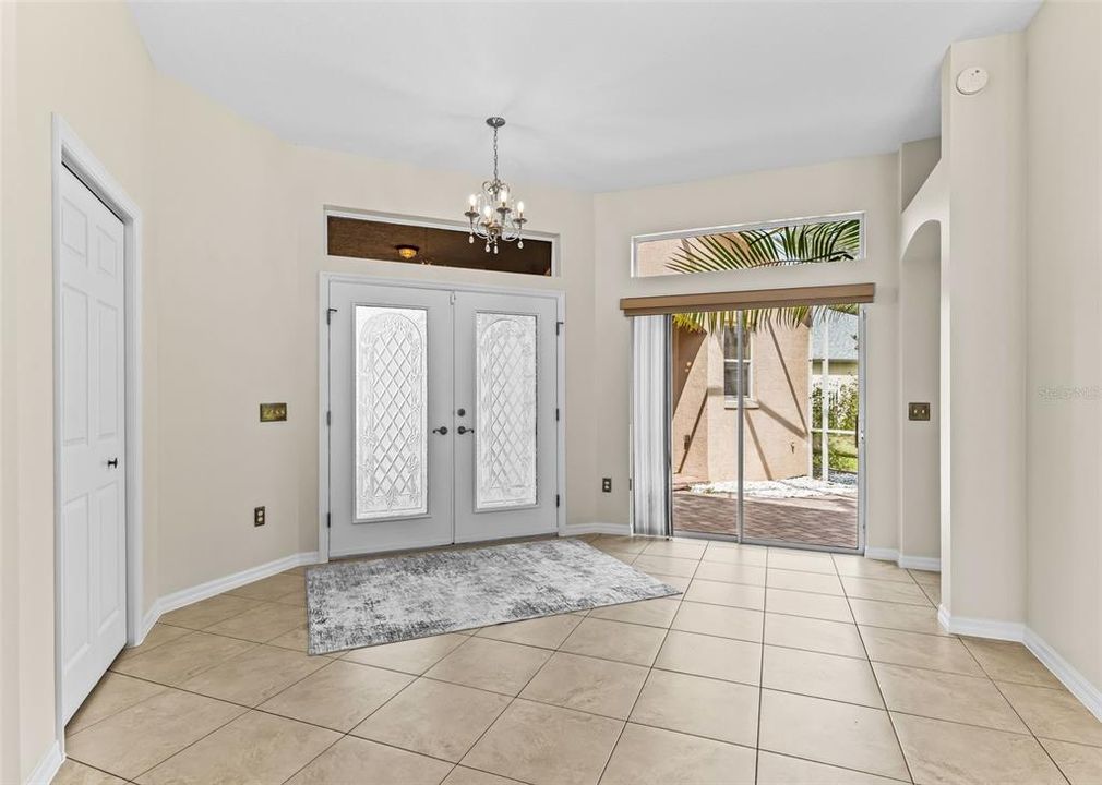 For Sale: $749,000 (3 beds, 4 baths, 2317 Square Feet)
