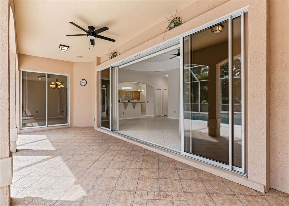 For Sale: $749,000 (3 beds, 4 baths, 2317 Square Feet)