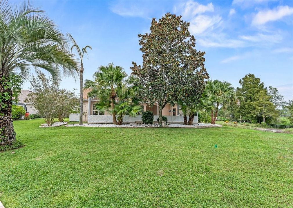 For Sale: $749,000 (3 beds, 4 baths, 2317 Square Feet)