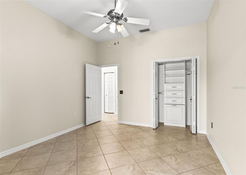 For Sale: $749,000 (3 beds, 4 baths, 2317 Square Feet)