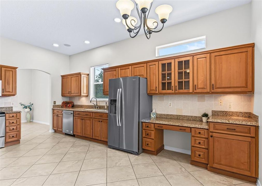 For Sale: $749,000 (3 beds, 4 baths, 2317 Square Feet)