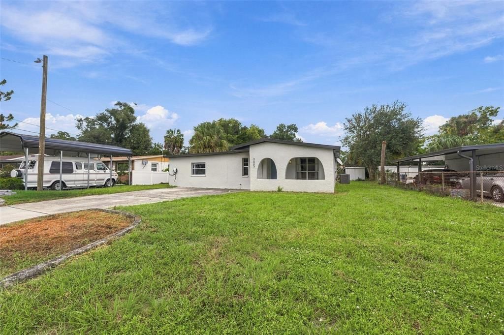 For Sale: $319,900 (4 beds, 2 baths, 1324 Square Feet)