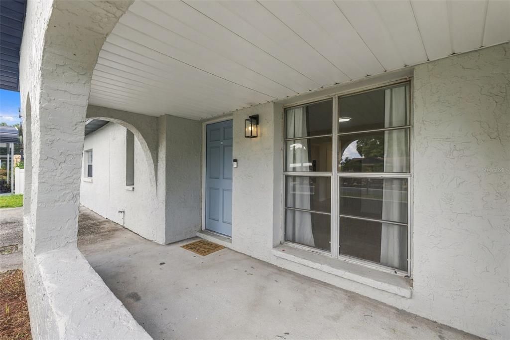 For Sale: $319,900 (4 beds, 2 baths, 1324 Square Feet)