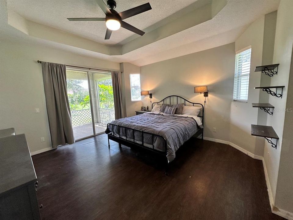 En Venta: $299,000 (3 camas, 2 baños, 1830 Pies cuadrados)