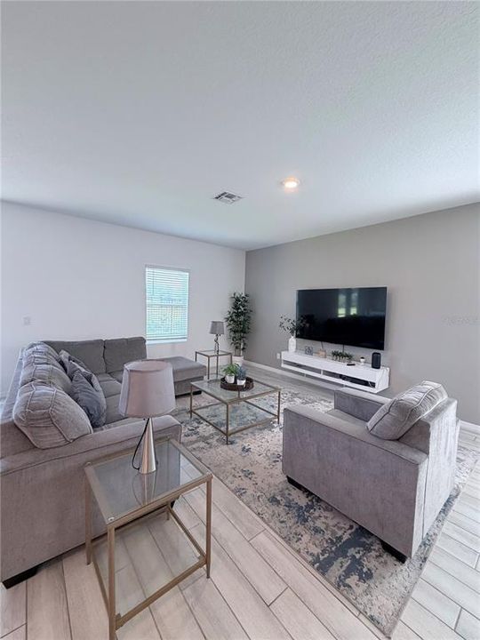 For Rent: $2,500 (3 beds, 2 baths, 2280 Square Feet)