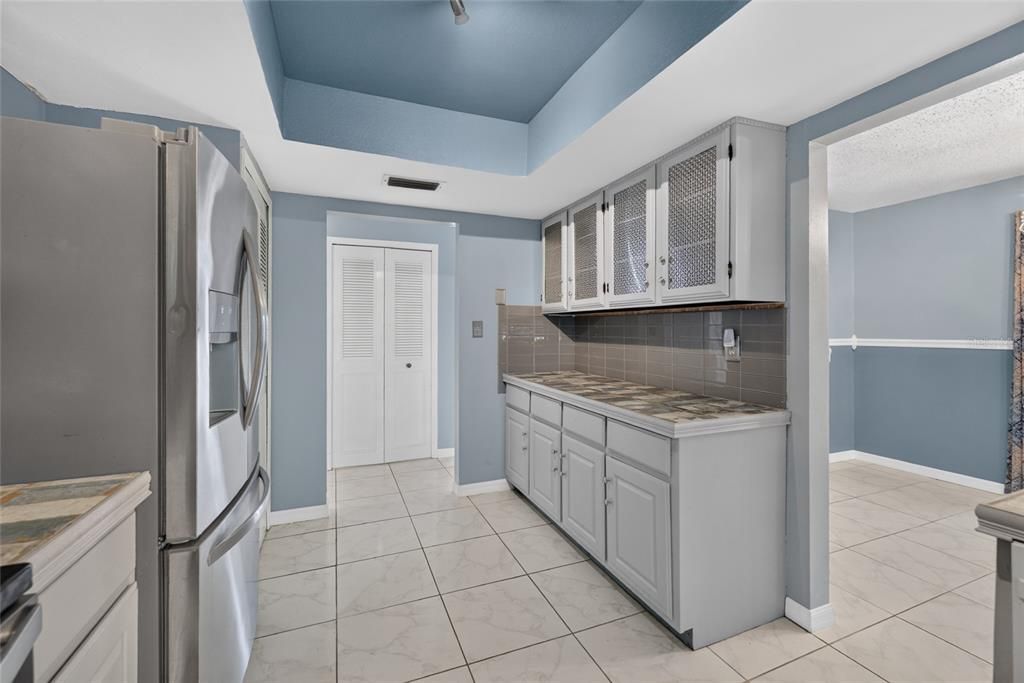 待售: $250,000 (3 贝兹, 2 浴室, 1739 平方英尺)