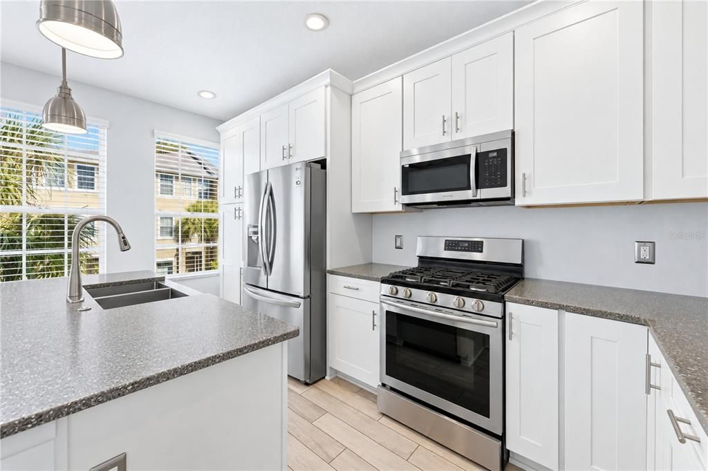 : $435,000 (3 camas, 2 baños, 1714 Pies cuadrados)