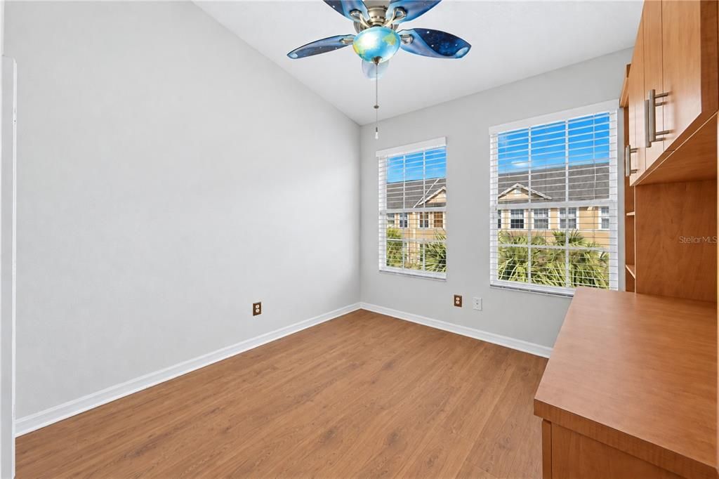 : $435,000 (3 camas, 2 baños, 1714 Pies cuadrados)