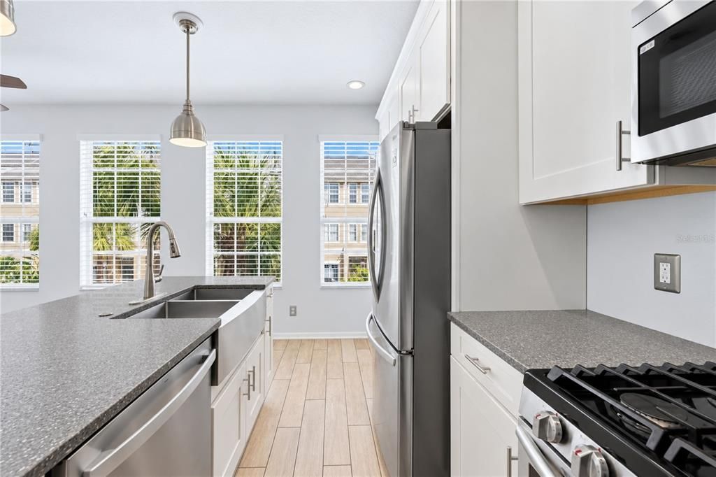: $435,000 (3 camas, 2 baños, 1714 Pies cuadrados)