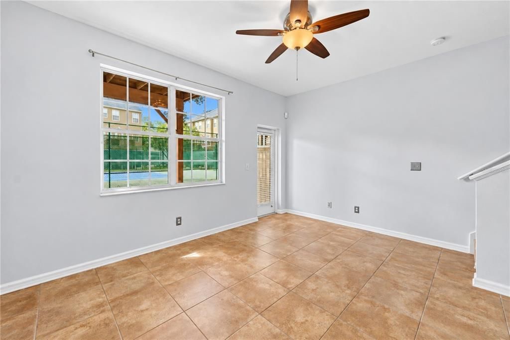 : $435,000 (3 camas, 2 baños, 1714 Pies cuadrados)