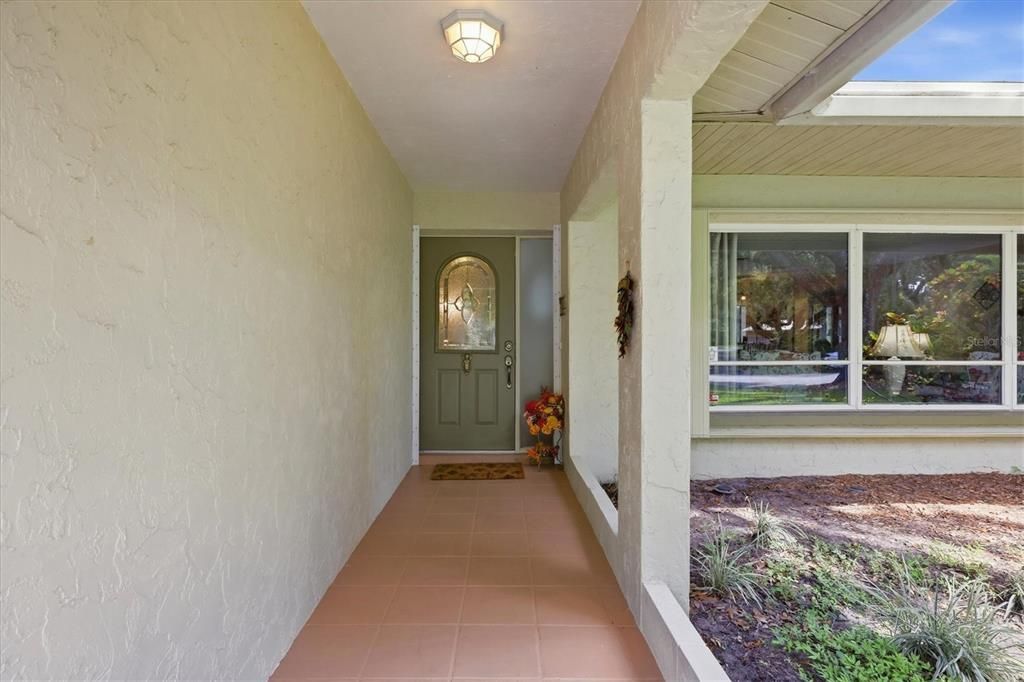 For Sale: $685,000 (3 beds, 2 baths, 2072 Square Feet)