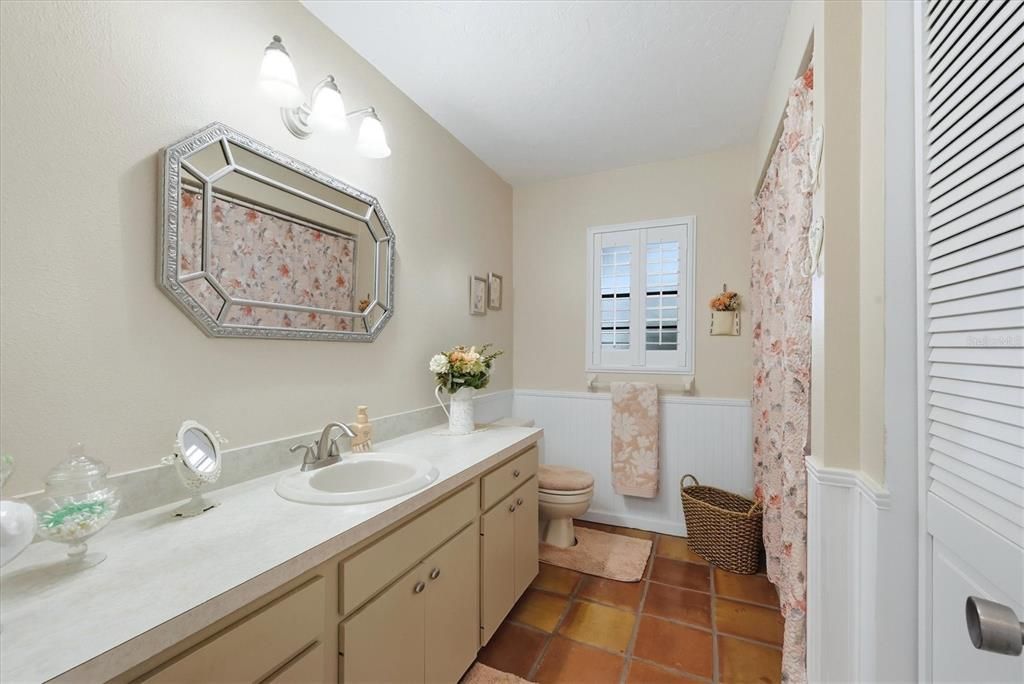 For Sale: $685,000 (3 beds, 2 baths, 2072 Square Feet)