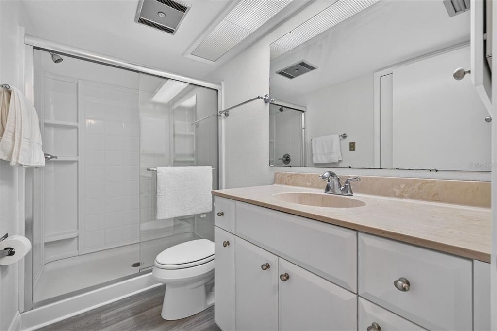 For Sale: $270,000 (3 beds, 3 baths, 1519 Square Feet)