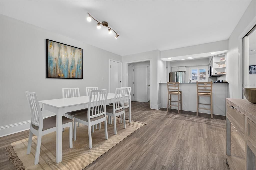 For Sale: $270,000 (3 beds, 3 baths, 1519 Square Feet)