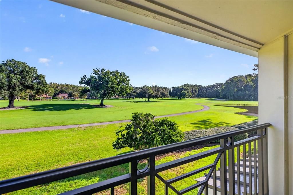 For Sale: $270,000 (3 beds, 3 baths, 1519 Square Feet)
