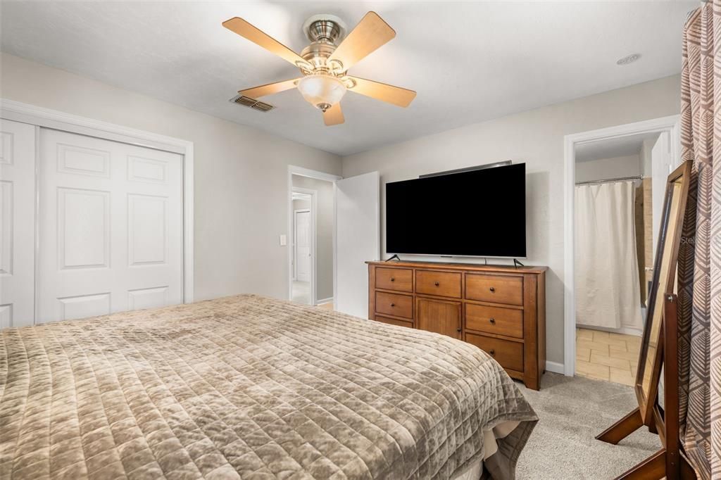 For Sale: $395,000 (3 beds, 2 baths, 1675 Square Feet)
