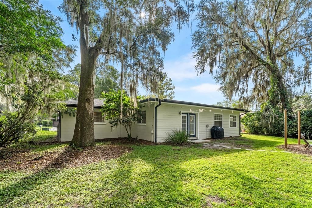 For Sale: $395,000 (3 beds, 2 baths, 1675 Square Feet)