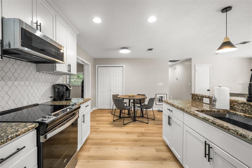 For Sale: $395,000 (3 beds, 2 baths, 1675 Square Feet)