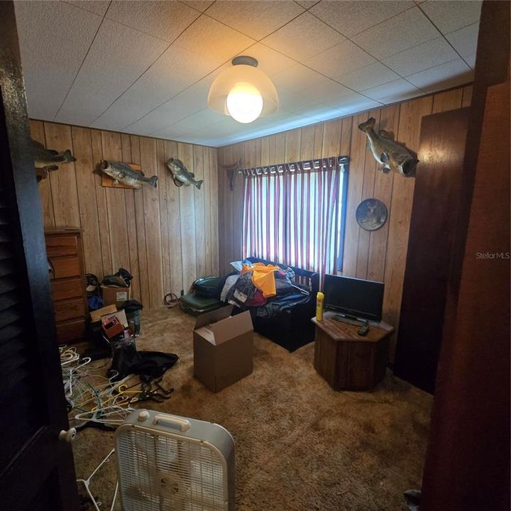 For Sale: $185,000 (3 beds, 1 baths, 840 Square Feet)