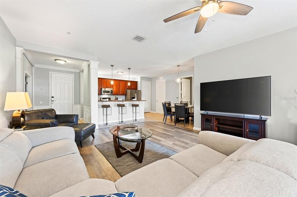 For Sale: $645,000 (3 beds, 2 baths, 2097 Square Feet)