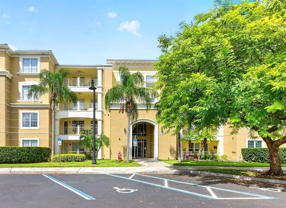 For Sale: $645,000 (3 beds, 2 baths, 2097 Square Feet)