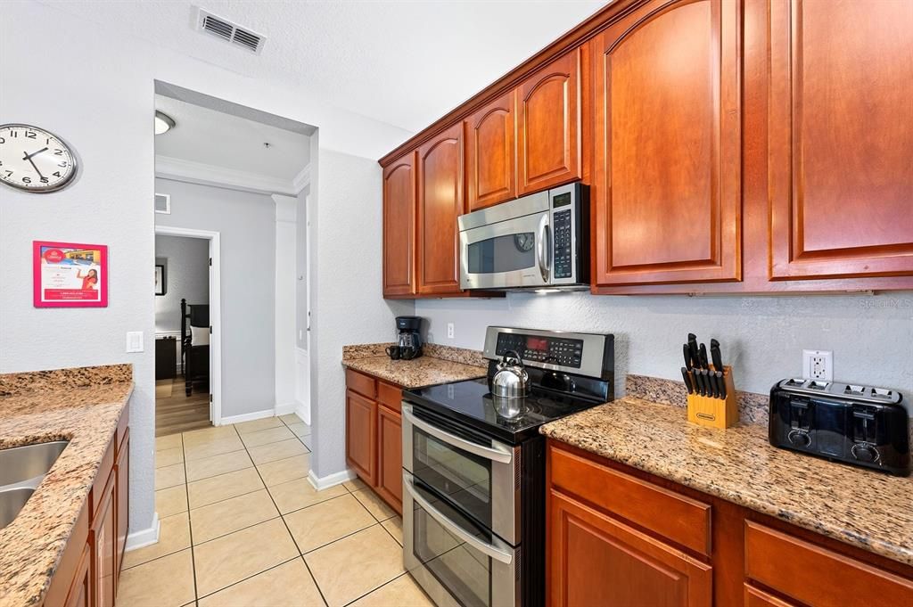 For Sale: $645,000 (3 beds, 2 baths, 2097 Square Feet)