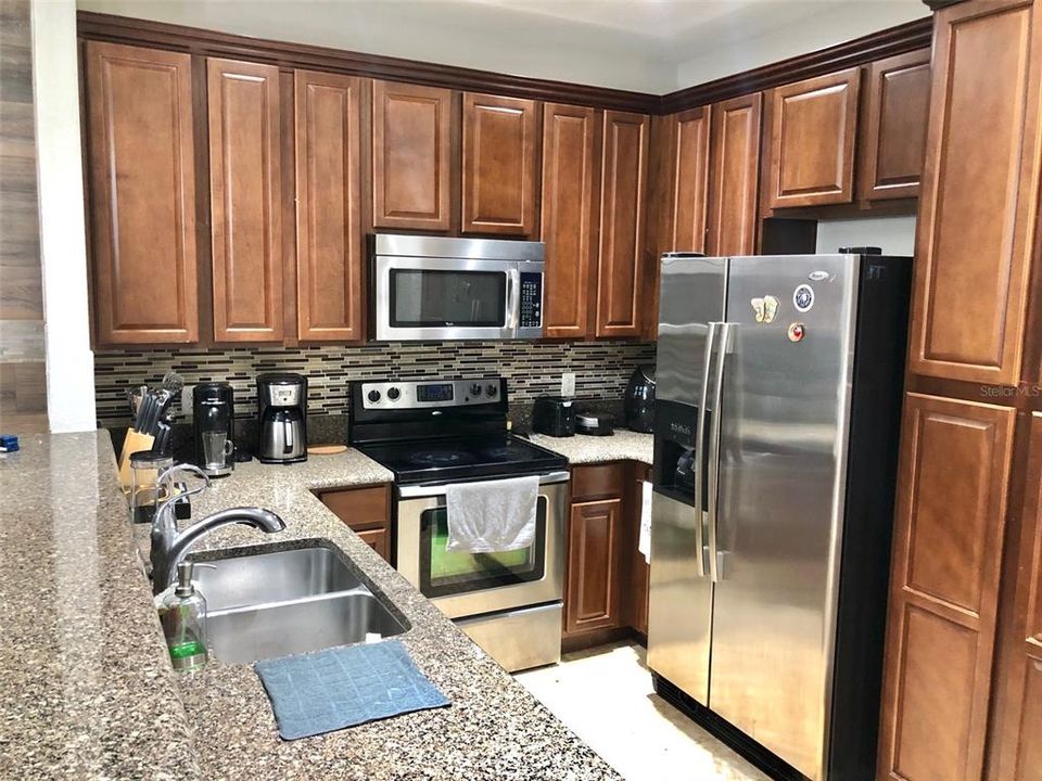 В аренду: $2,450 (3 спален, 2 ванн, 1638 Квадратных фут)