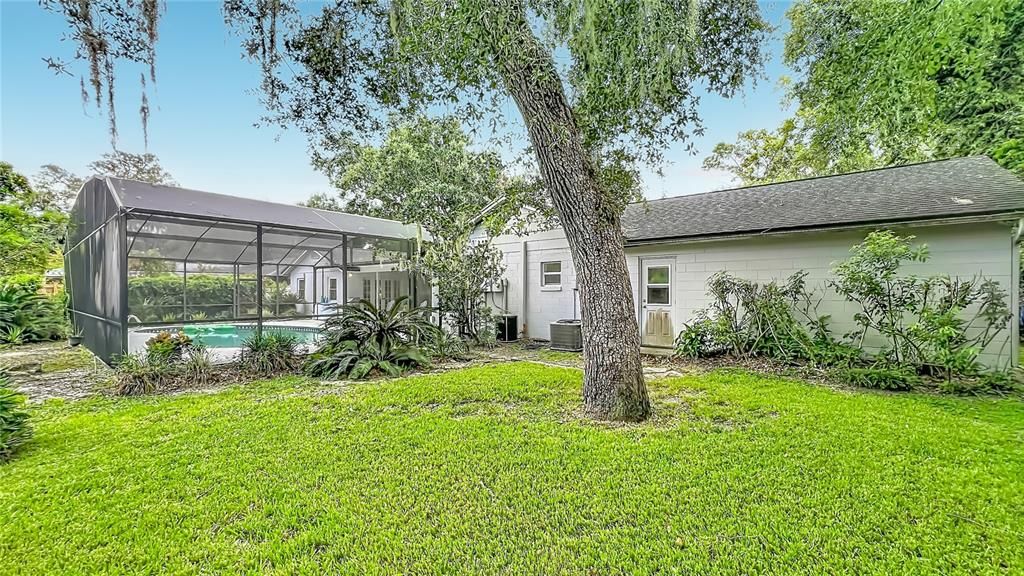 For Sale: $1,749,000 (5 beds, 3 baths, 3097 Square Feet)
