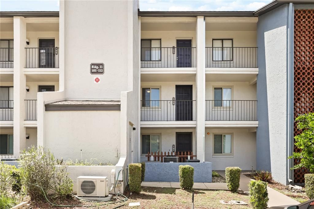 For Sale: $195,000 (2 beds, 2 baths, 1472 Square Feet)