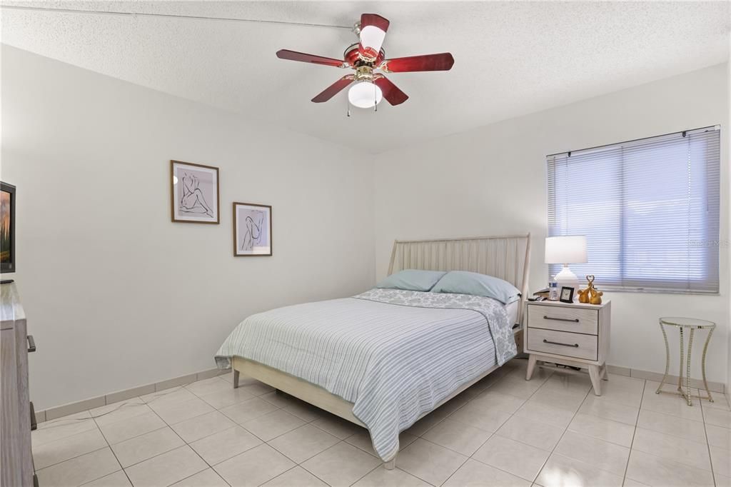 For Sale: $195,000 (2 beds, 2 baths, 1472 Square Feet)