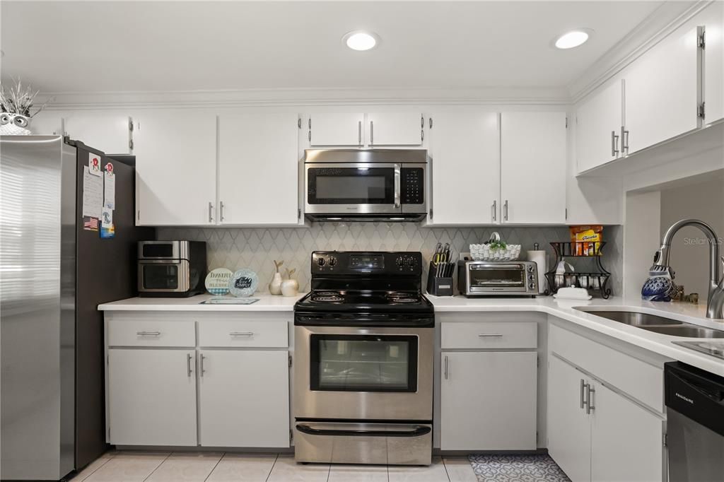 For Sale: $195,000 (2 beds, 2 baths, 1472 Square Feet)