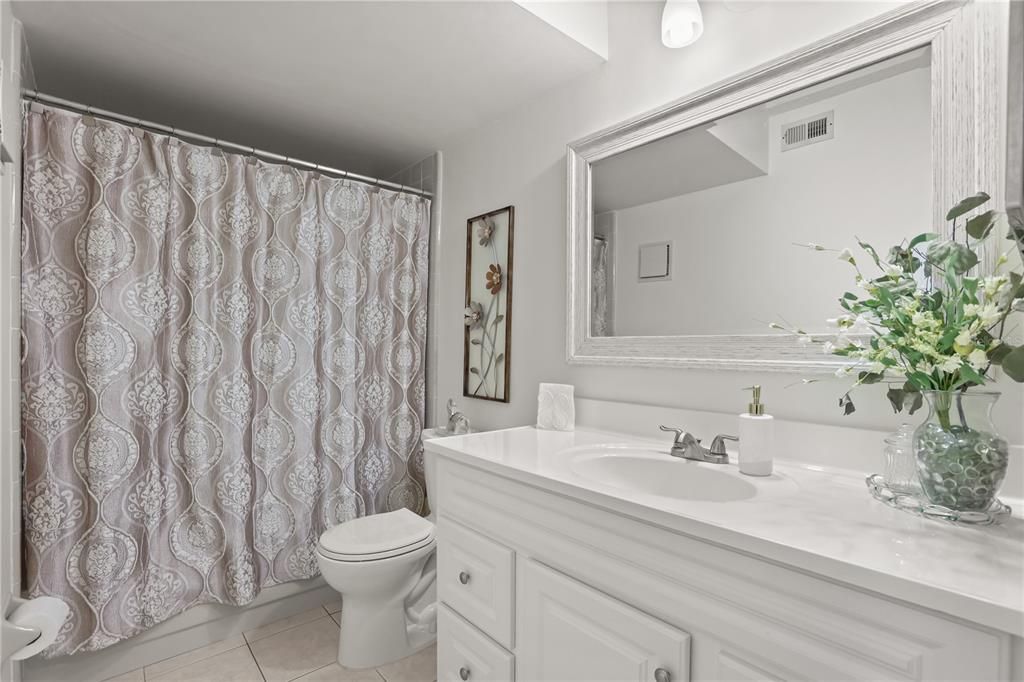 For Sale: $195,000 (2 beds, 2 baths, 1472 Square Feet)