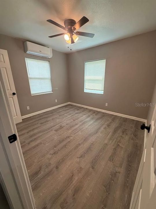 For Sale: $275,000 (3 beds, 1 baths, 777 Square Feet)
