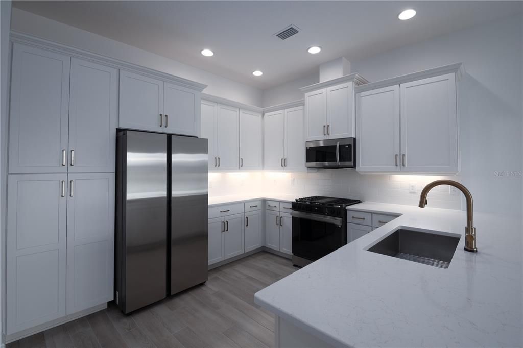 For Sale: $468,950 (3 beds, 2 baths, 1481 Square Feet)