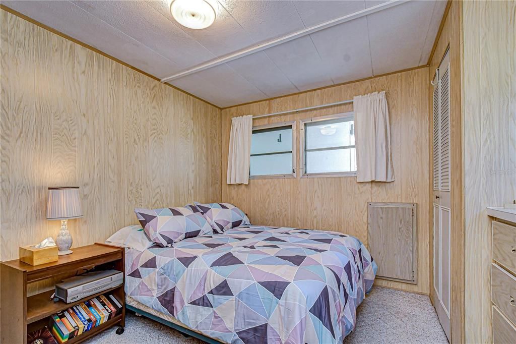 На продажу: $104,900 (2 спален, 2 ванн, 960 Квадратных фут)